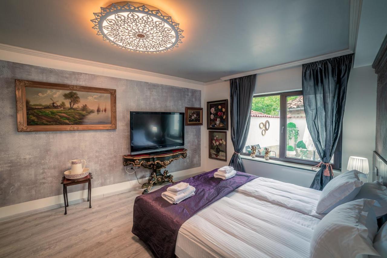 The Gallery Guest House - Garden And Garage Veliko Tarnovo Luaran gambar