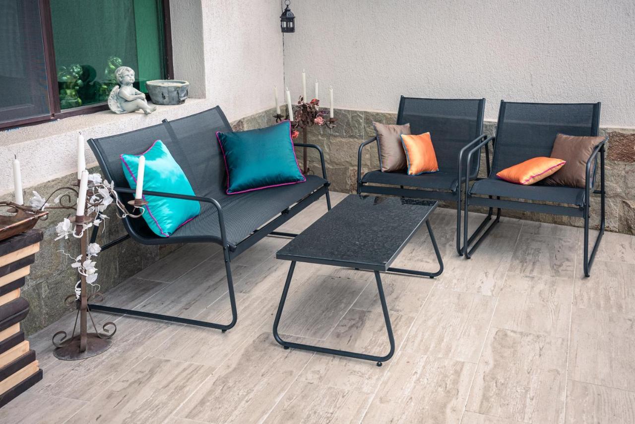 The Gallery Guest House - Garden And Garage Veliko Tarnovo Luaran gambar